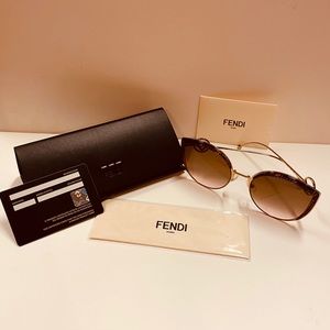 “Fendi Authentic sunglasses-made in Italy!NEW